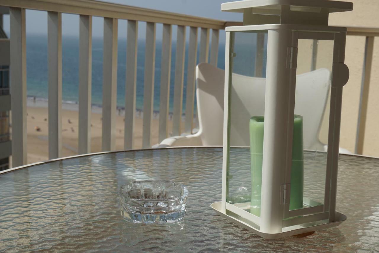 Apartamento La Mar De Cerca. Terraza Vistas Mar. 1ª Linea Playa Cádis Exterior foto